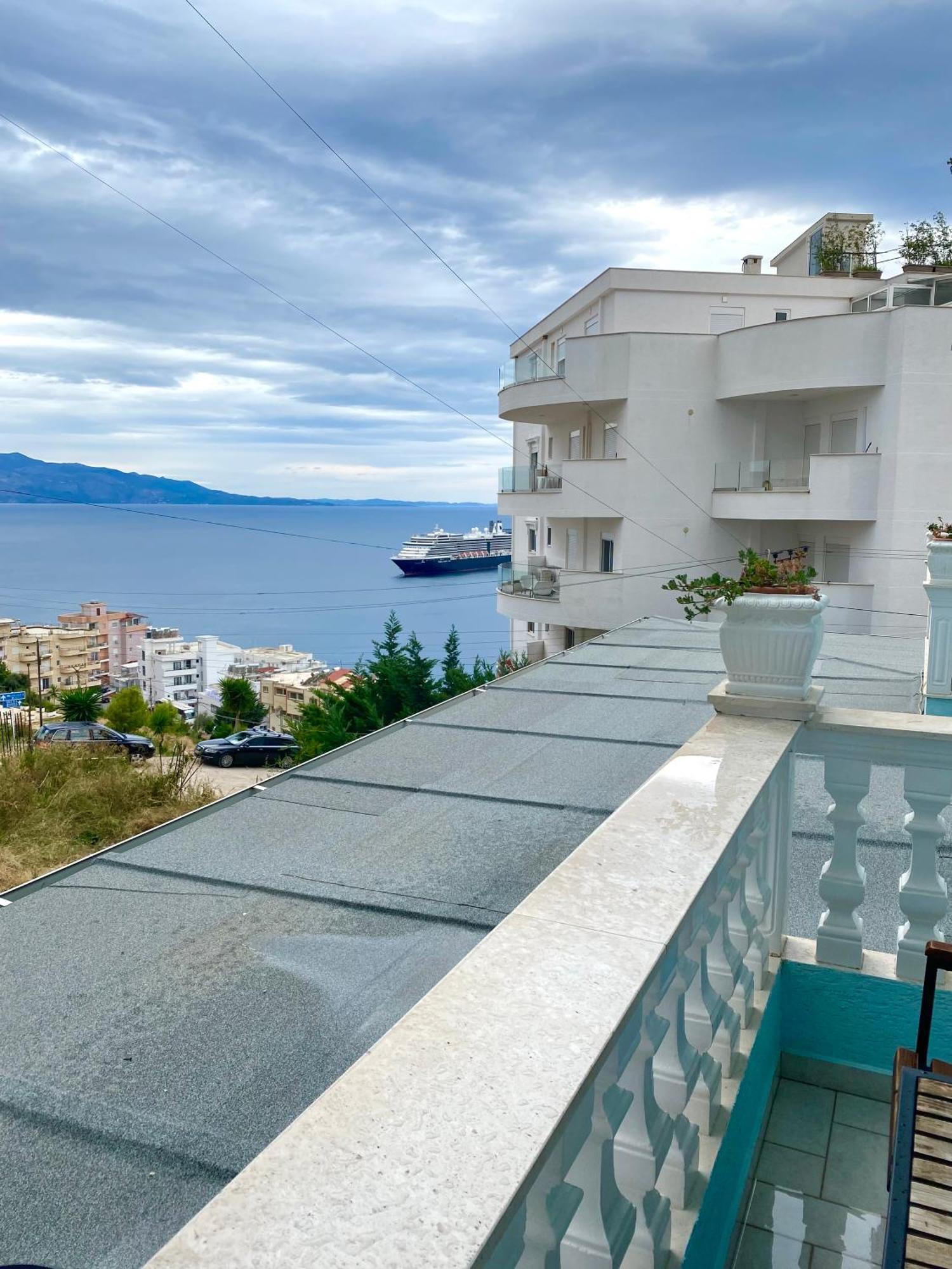 Hotel Abedini Саранда Экстерьер фото
