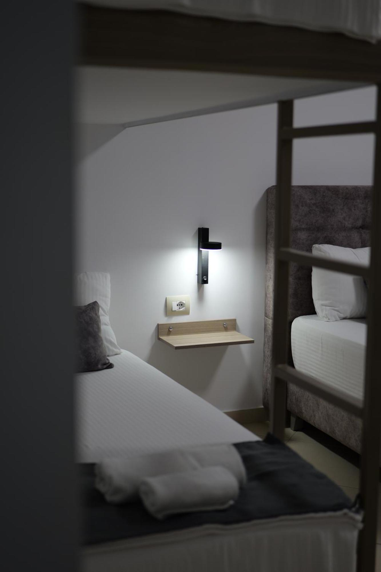 Hotel Abedini Саранда Экстерьер фото